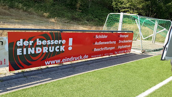 Neuer Sponsor mit neuer Bande